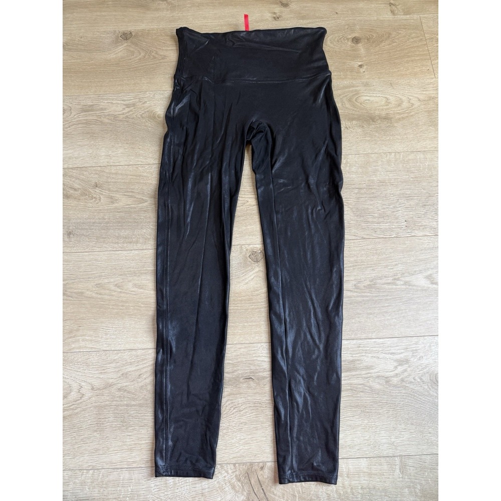 EUC Womens SPANX Faux Leather Shiny leggings black size XL